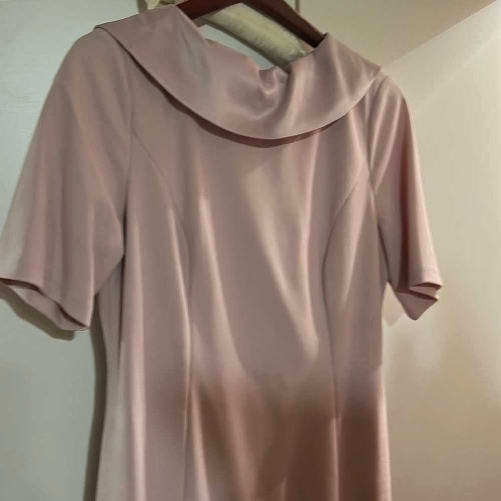 Whitehouse Blackmarket Ladies Dress, EUC